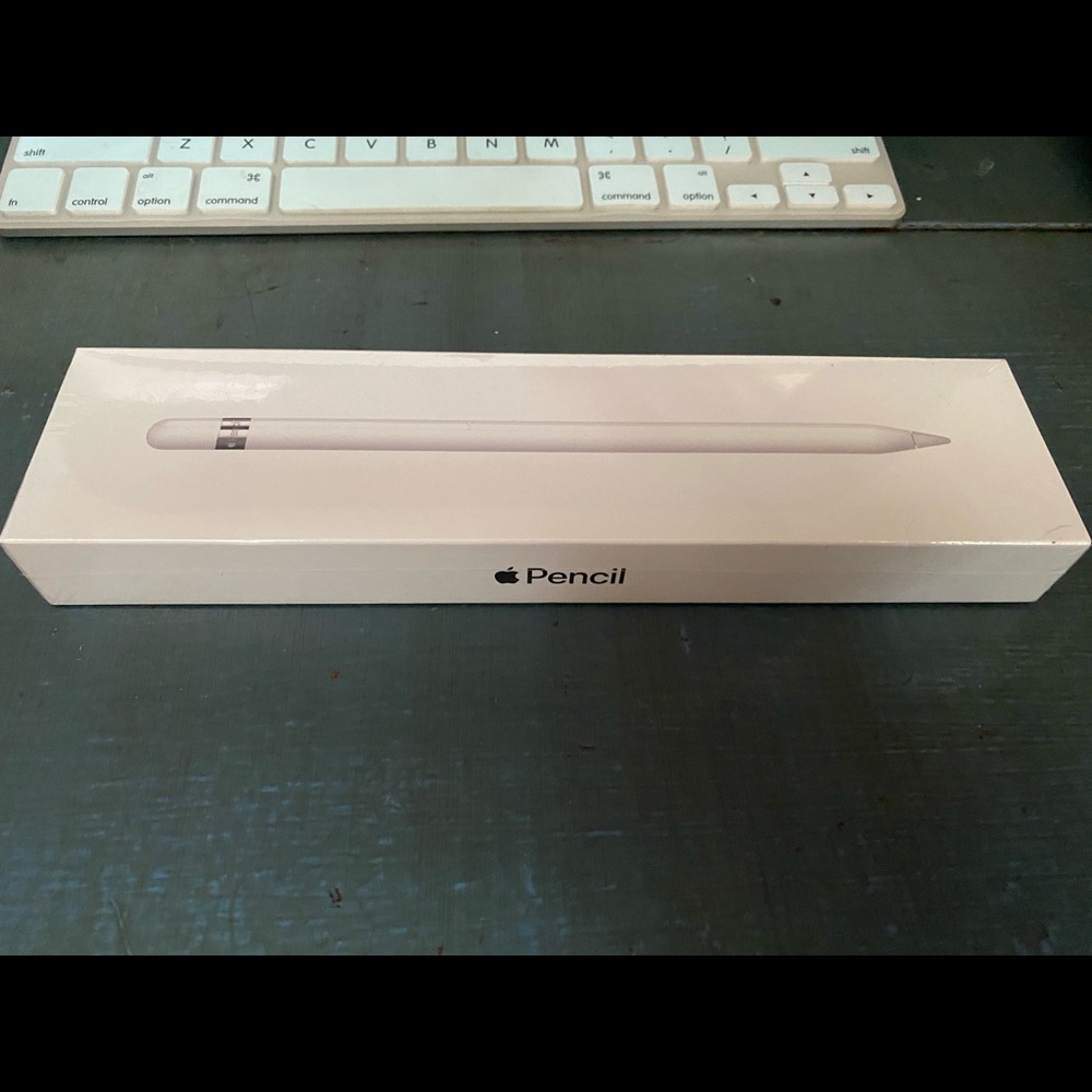 NEW Apple Pencil G1